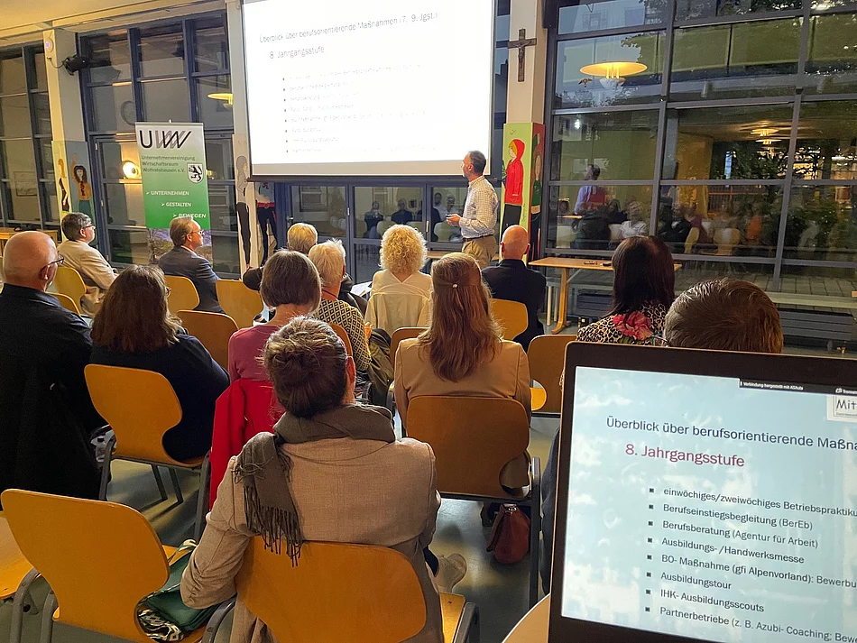 Gewebetreffen zum Thema Ausbildung