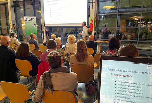 Gewebetreffen zum Thema Ausbildung