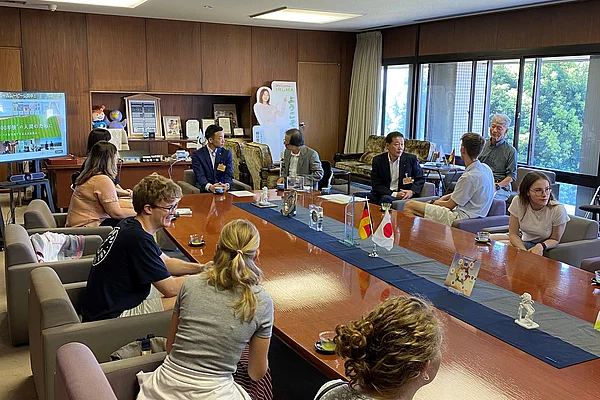 Empfang beim Bürgermeister von Iruma