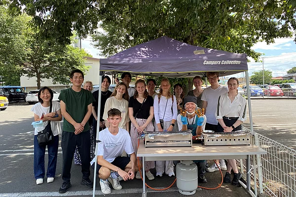 Gruppenbild Reisknödel grillen