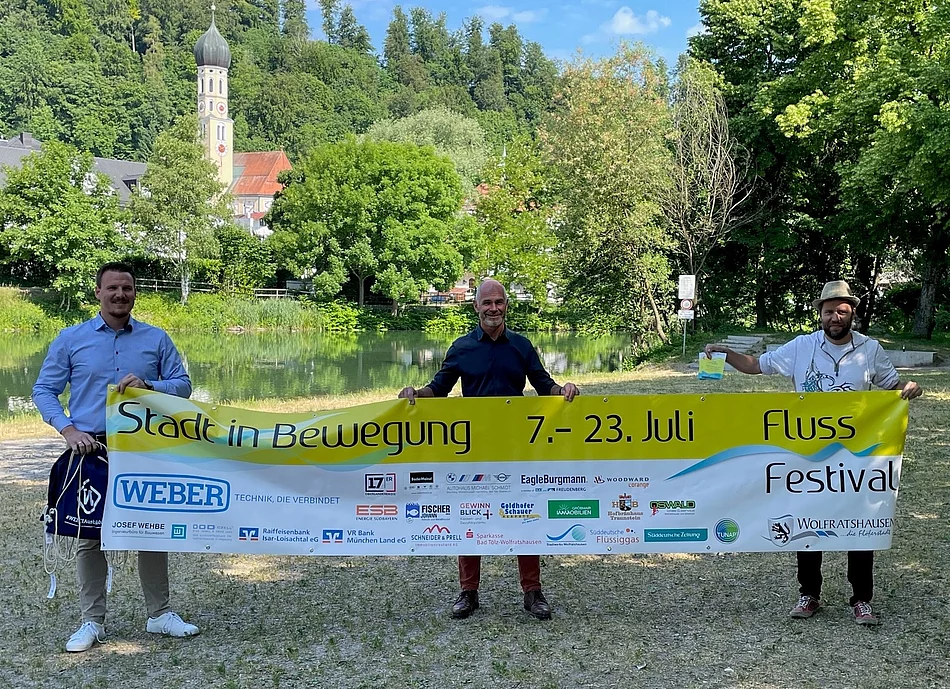 Vorstellung des Hauptsponsors des Fluss Festivals