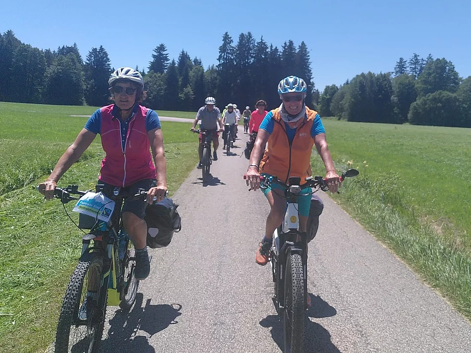 Fahrradgruppe bei der interkommunalen Radltour