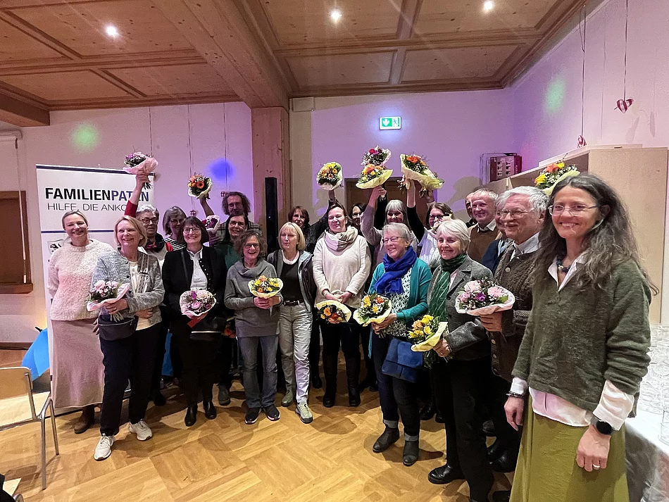Gruppenbild Jubiläumsfeier Familienpaten Gruppenbild Jubiläumsfeier Familienpaten