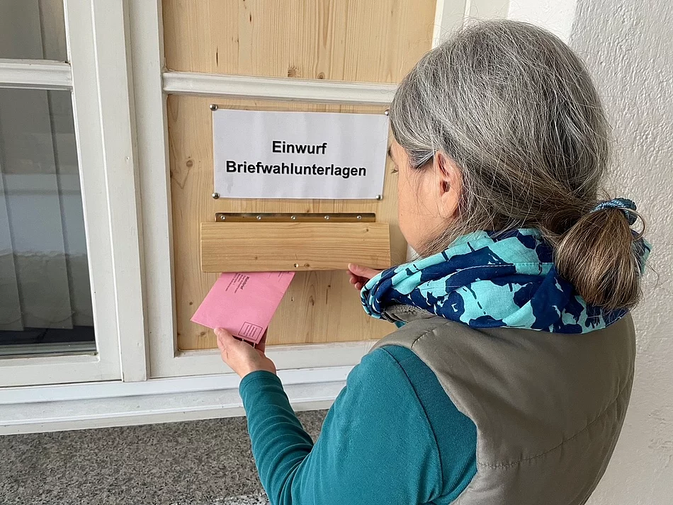 Einwurf Briefwahlunterlagen