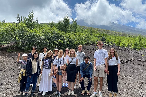 Am Fuße des Fujijamas