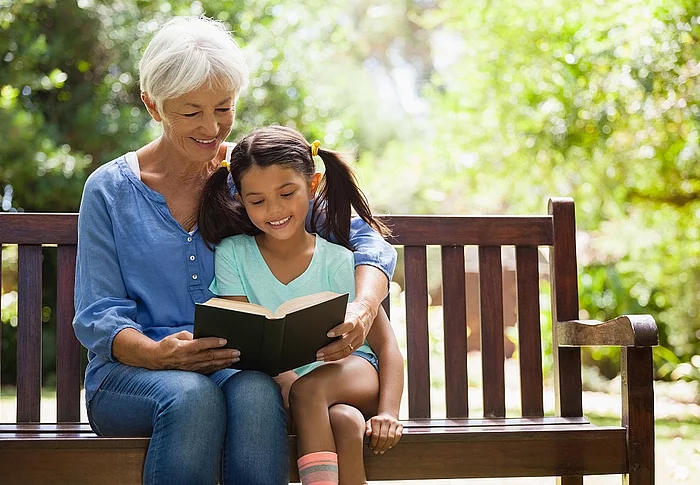Symbolbild Familienpatin mit Kind