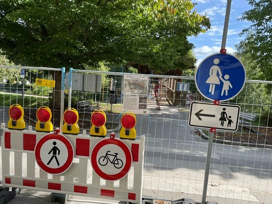 Der Sebastiani-Steg wird bis Dezember gesperrt sein Der Sebastiani-Steg wird bis Dezember gesperrt sein